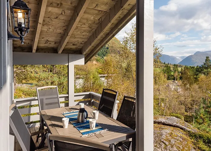 Orman Evi Jolsterlia Hyttetun *