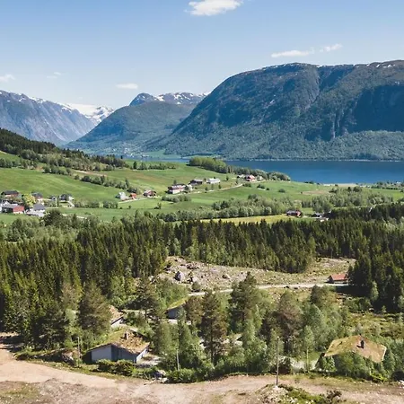 Jolsterlia Hyttetun Årdal